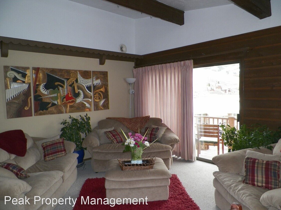 Primary Photo - 2 br, 1 bath House - 755 Gothic Rd. Unit 3