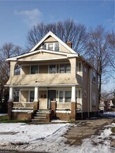 Building Photo - 10613 Manor Ave