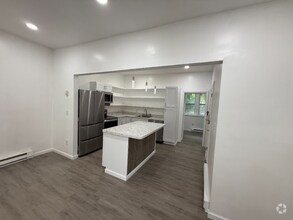 Building Photo - 11 Trinity Pl