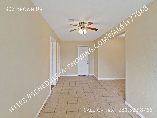 Foto del edificio - 303 Brown Dr