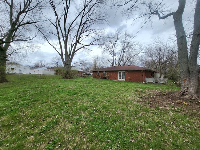 Building Photo - 10359 Chris Dr