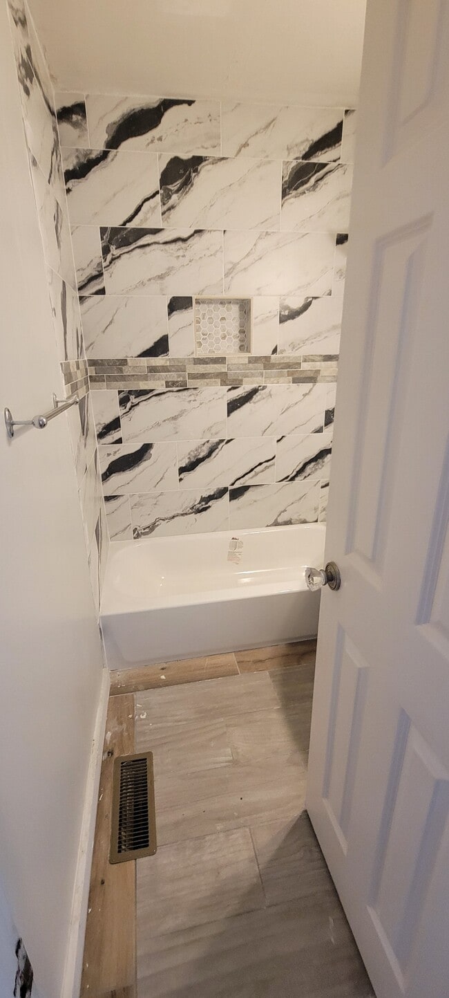 Photo - 2653 Harvey Ave House