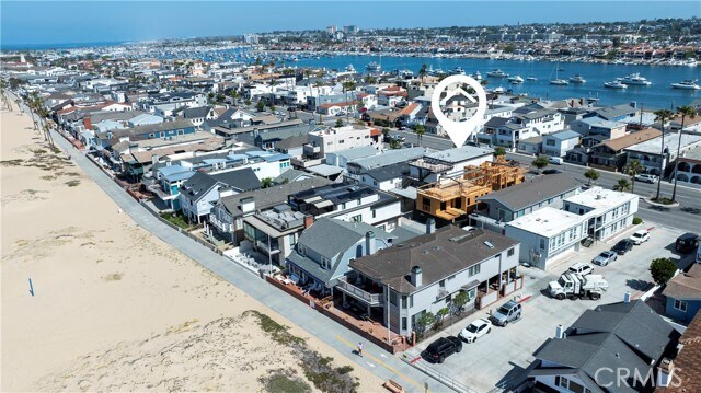 Primary Photo - 913 E Balboa Blvd