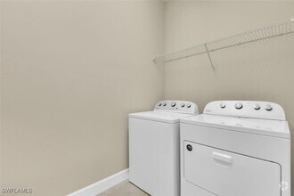 Building Photo - 9605 Bexley Dr