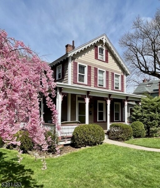 Foto principal - 96 Ridgedale Ave