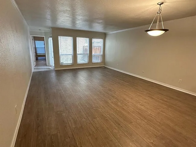 Building Photo - 7178 N Fruit Ave