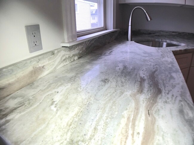 Building Photo - 20 Washburn Ave