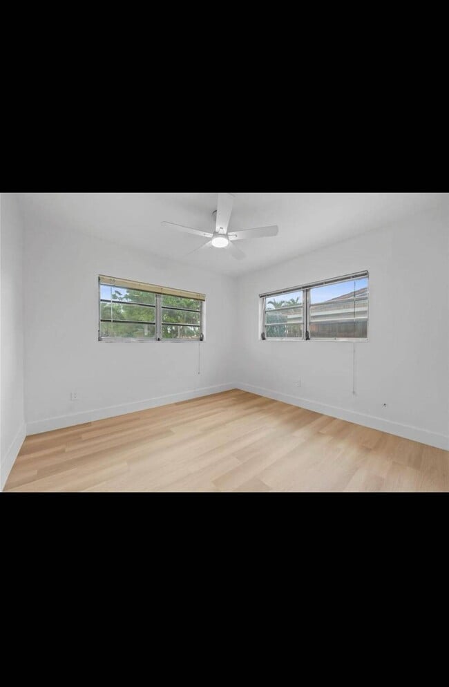 Foto del edificio - 6630 W 5th Pl