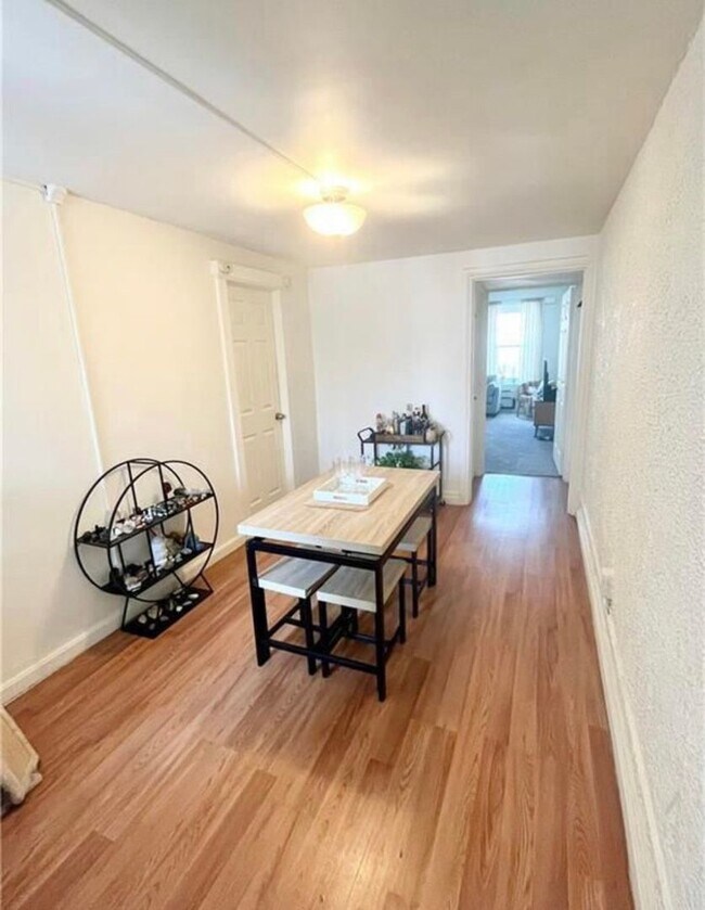 Foto del edificio - 224 N 7th St