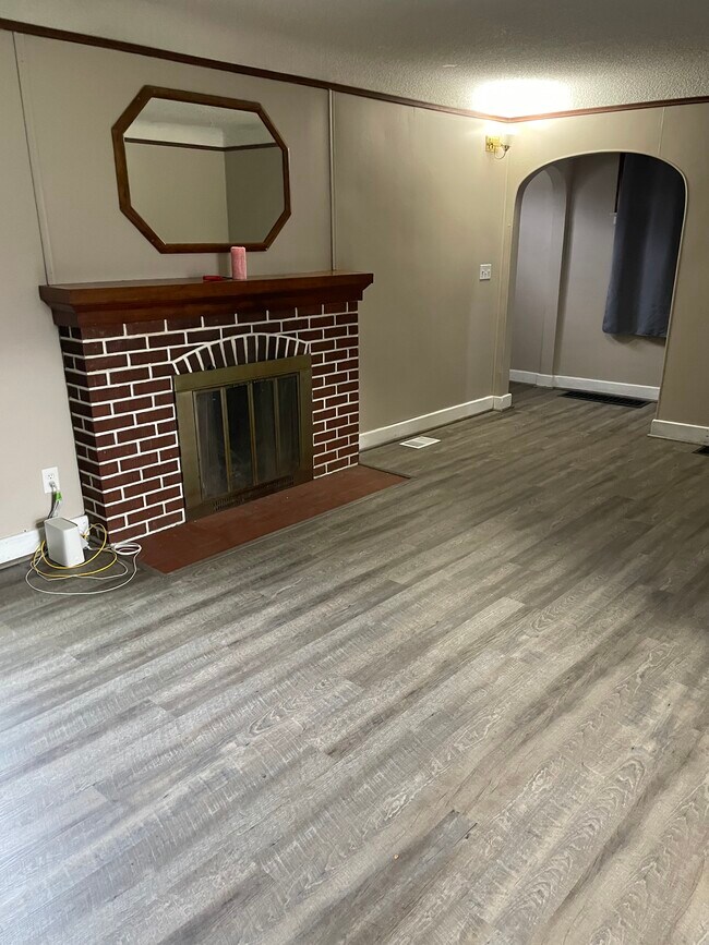 Foto del edificio - 592 E Montcalm St