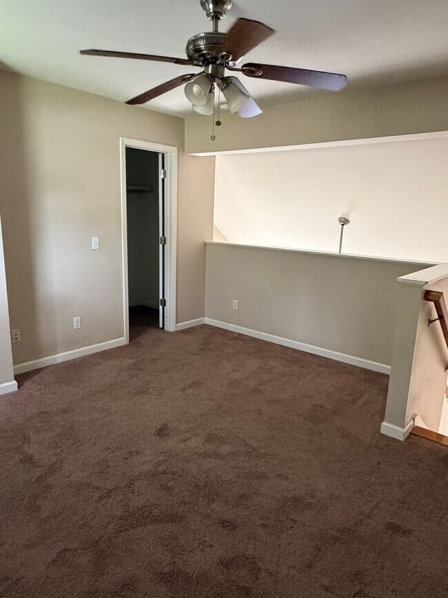 Foto del edificio - 4683-4689 Cary Lane