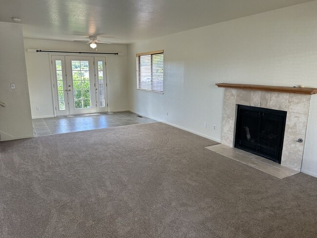 Building Photo - Fabulous 2 Bedroom (plus office - addition...