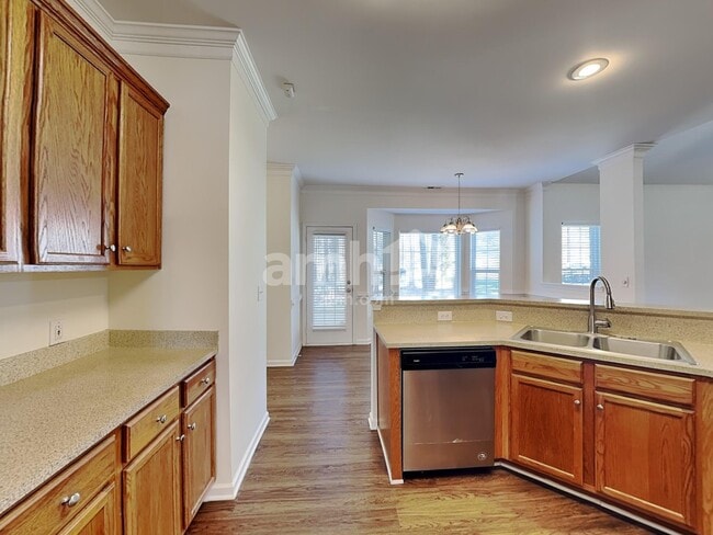 Building Photo - 7419 Gate Key Ct