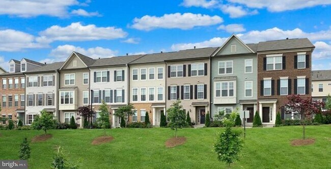 Building Photo - 8934 Dahlgren Ridge Rd