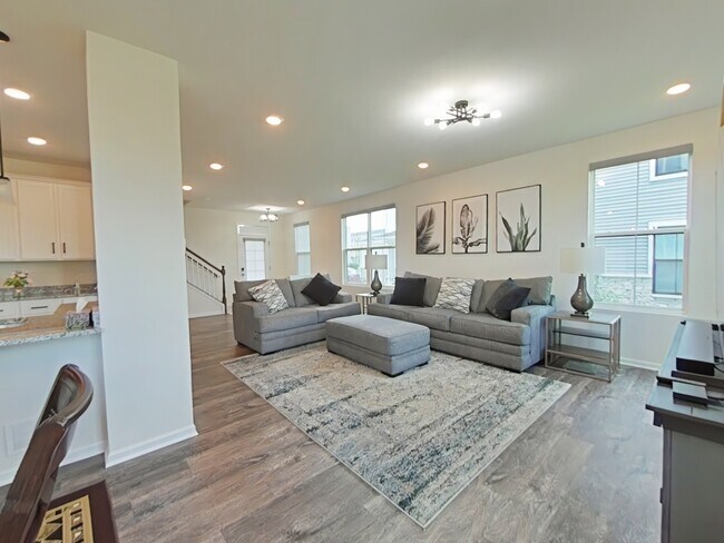 Building Photo - 4200 Chelsea Mnr Cir