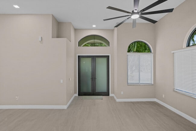 Foto del edificio - 8985 NW 45th Ct