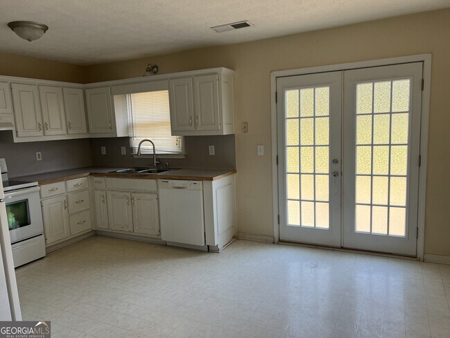 Building Photo - 70 Dove Point Cir