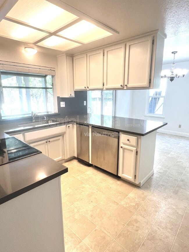 Foto del edificio - 2125 Northridge Dr