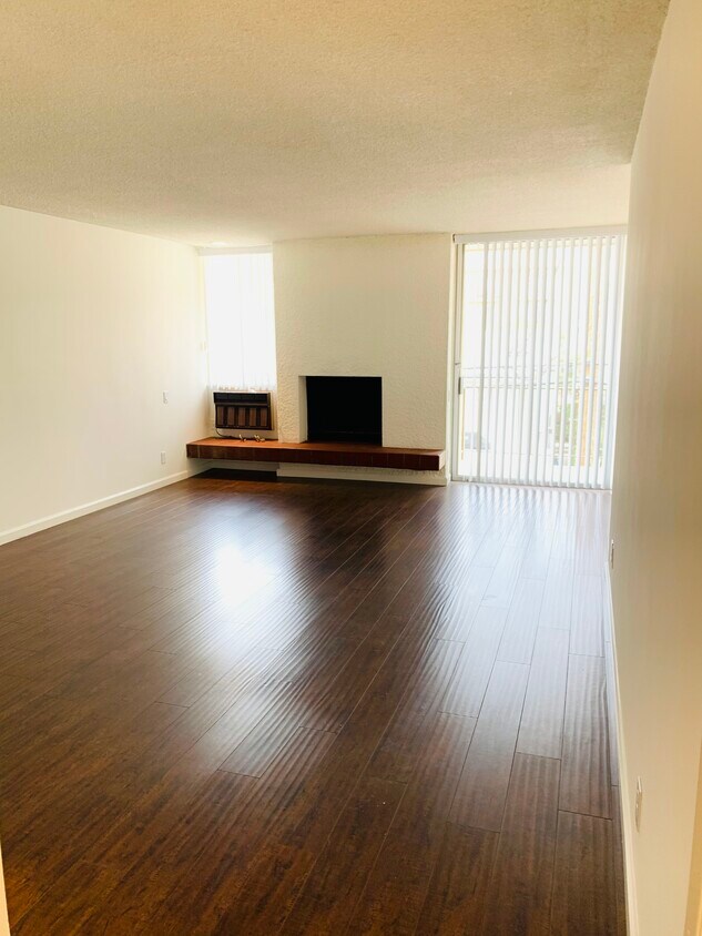 Foto principal - 1932 Overland Ave