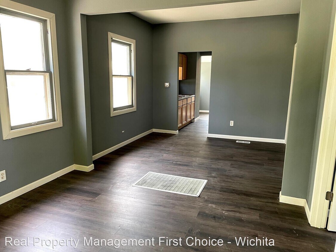 Foto principal - 2 br, 1 bath House - 1221 S Greenwood
