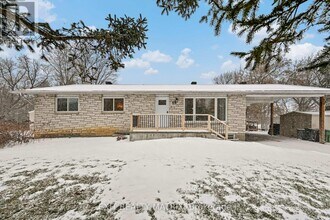 Building Photo - 25 Blais St