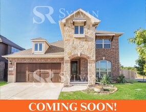 Building Photo - 600 Yucca Ct