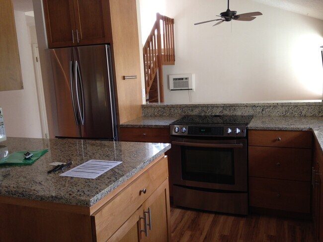Building Photo - 7911 Countryside Dr