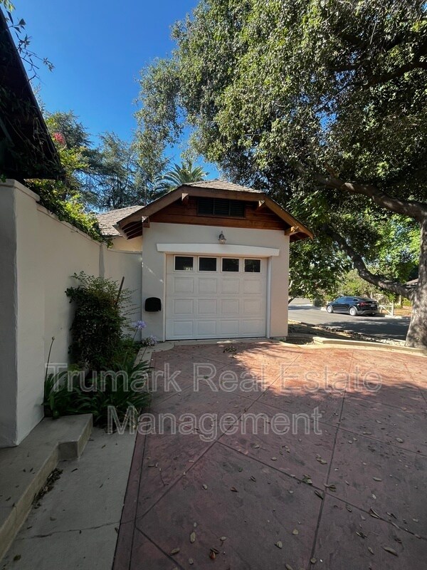 Foto del edificio - 4412 Indiana Ave