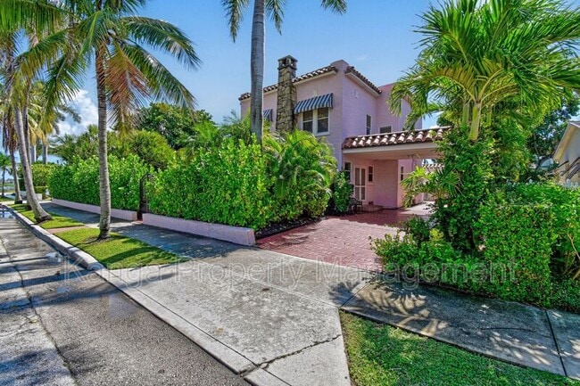 Photo - 194 Almeria Rd House