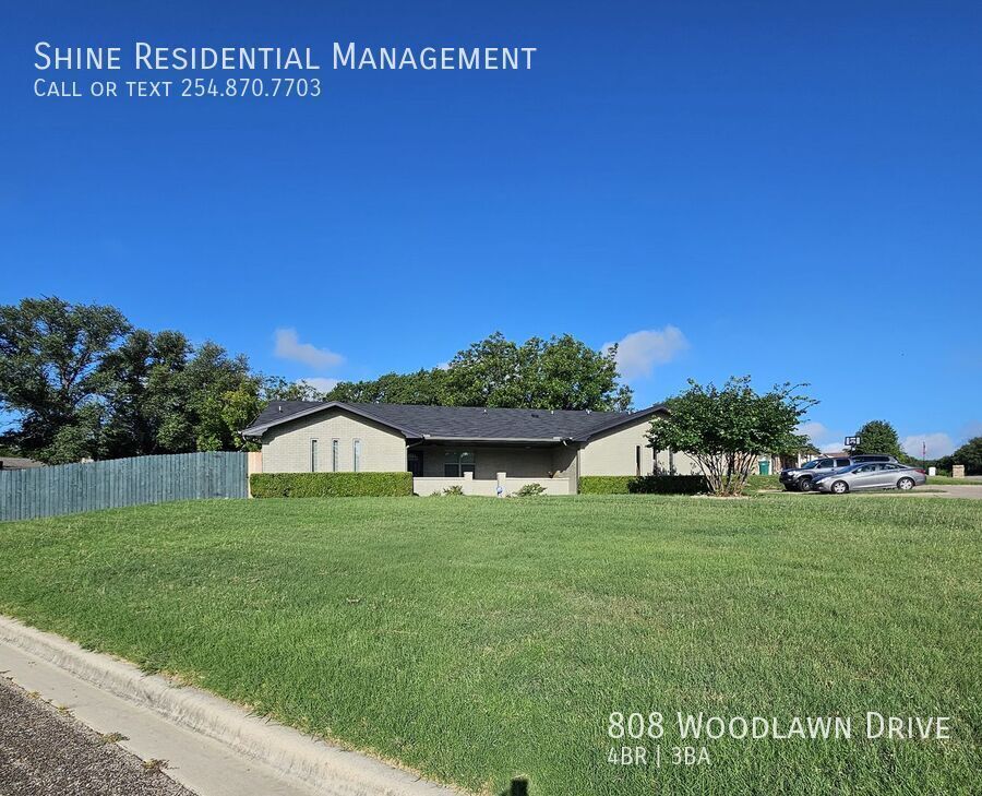 Foto principal - 808 E Woodlawn Dr