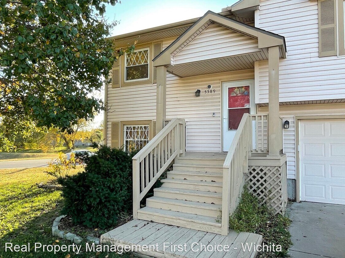 Primary Photo - 3 br, 3 bath House - 5589 S Mosley