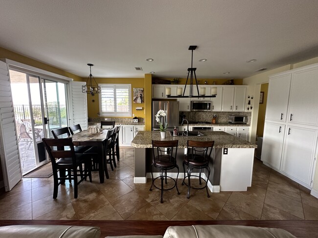 Building Photo - 4293 Sotogrande Cir