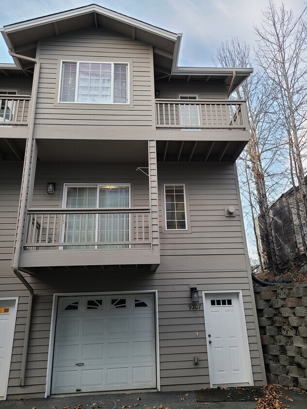 9207 Commons Pl Unit 4, Anchorage, AK 99502 Condo for Rent in