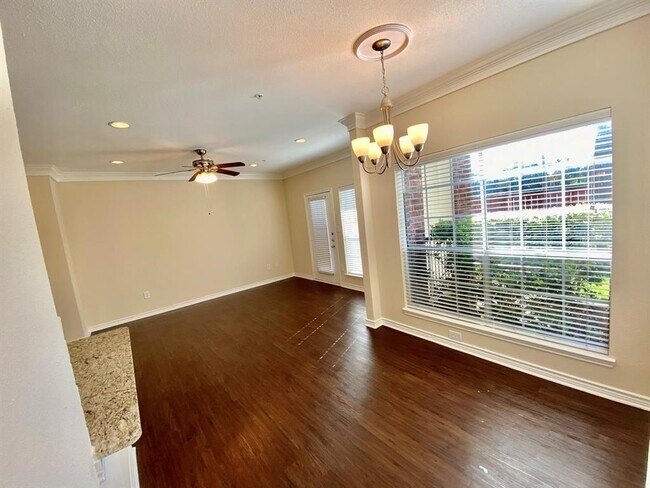 Foto del edificio - 2350 Westcreek Ln