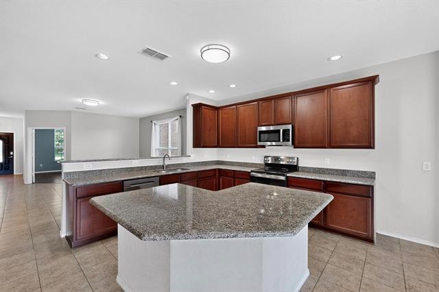 Building Photo - 2224 Loreto Dr