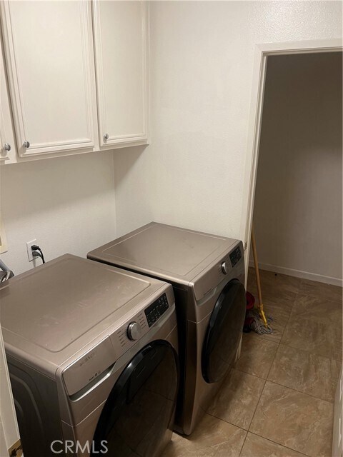 Foto del edificio - 5054 Brunswick Dr