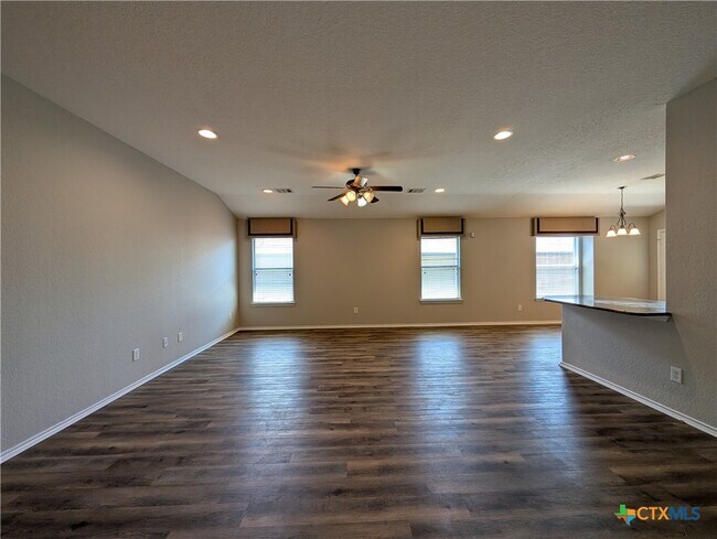 Foto del edificio - 2937 Post Oak Cir