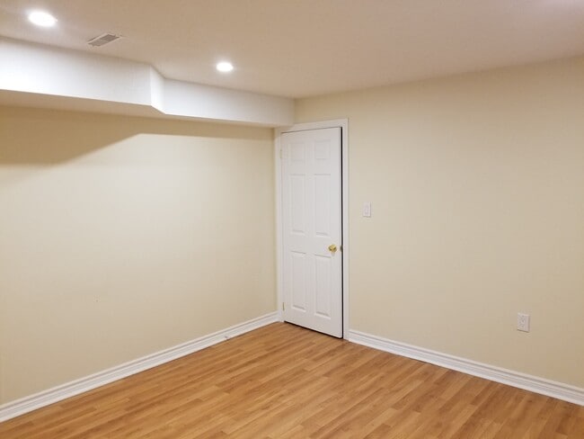 Building Photo - 1 Salt Creek Av