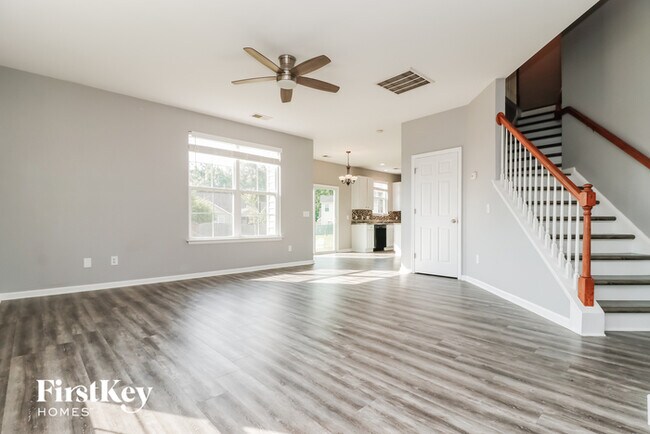 Building Photo - 8014 Hyannis Ct