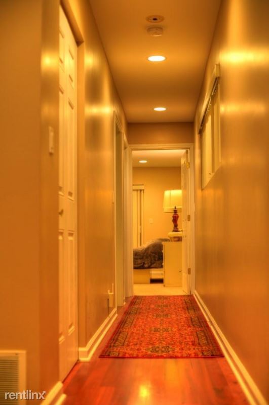 Foto del edificio - 2 br, 2 bath Condo - 214 S Wood St.