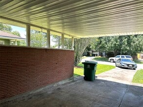 Building Photo - 5210 Stuyvesant Ln
