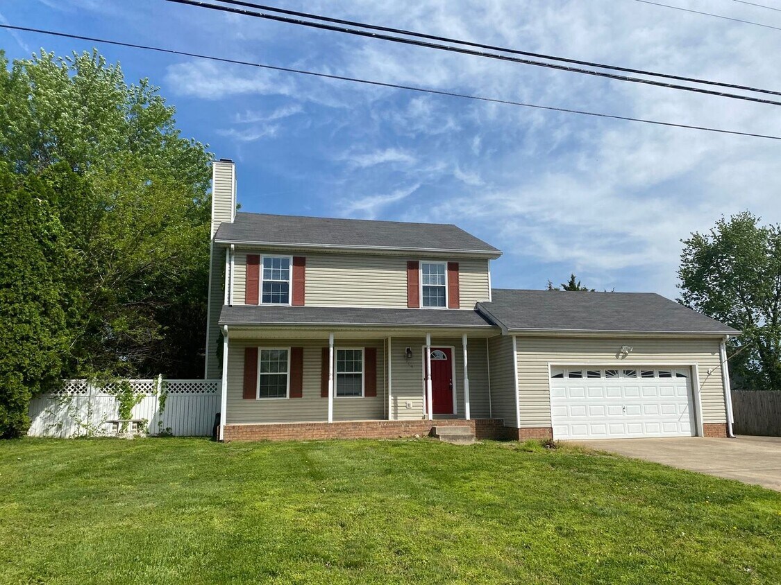 Primary Photo - Great Location!!3 Bed/2.5 Bath near exit 1...