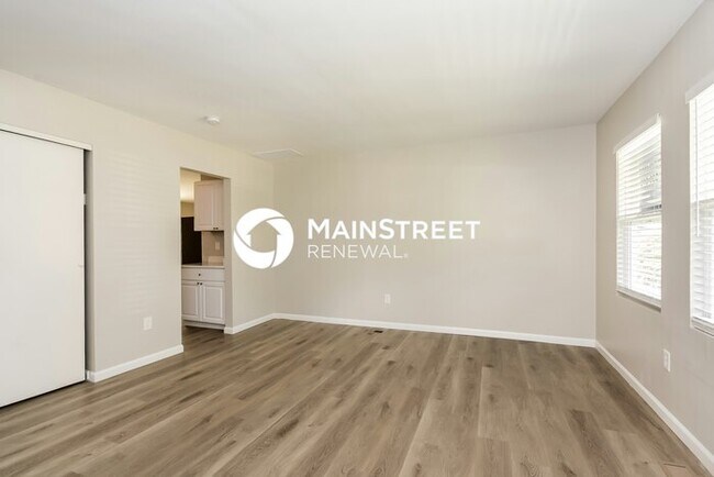 Foto del edificio - 3 Bedroom Pet-Friendly Home in Cincinnati, OH with Main Street Renewal