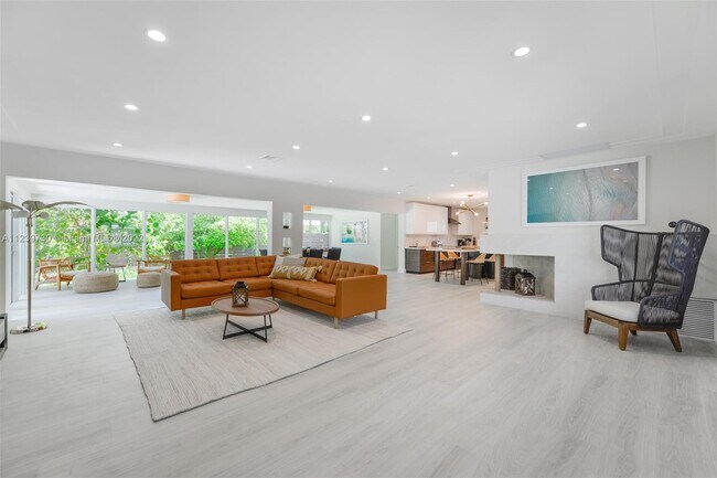 Foto del edificio - 1180 NE 86th St