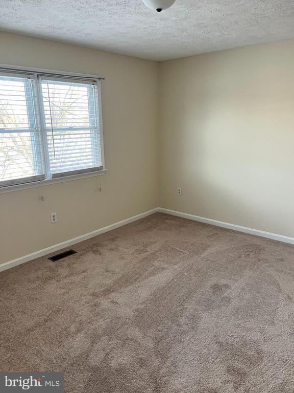 Foto del edificio - 453 Willow Lawn Dr