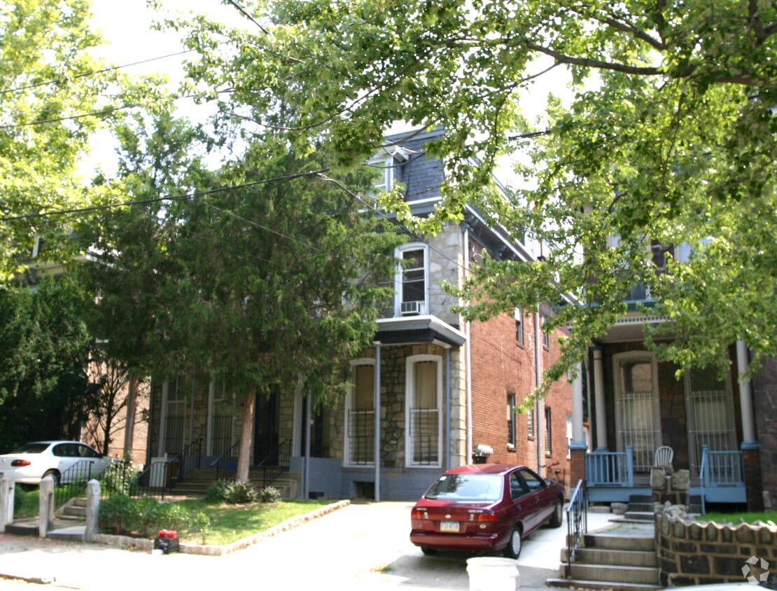 Primary Photo - 519 S 41st St