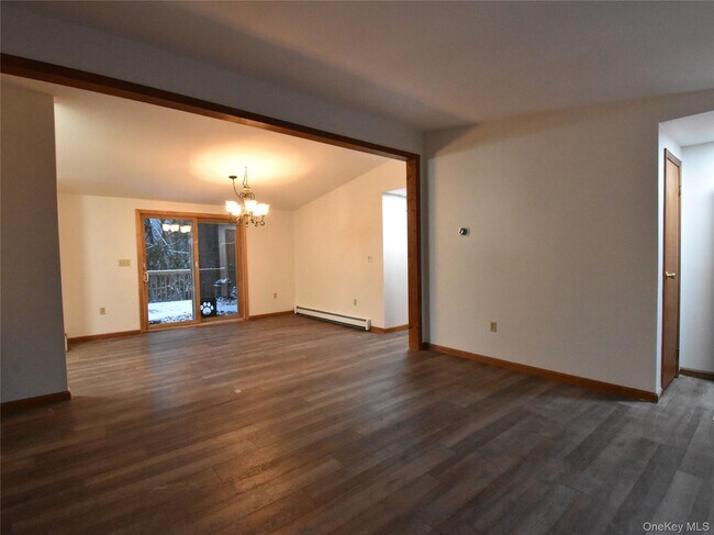 Building Photo - 22 Winslow Pl