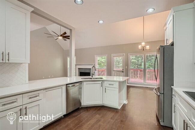 Building Photo - 1625 Reynolds Mill Drive, Lawrenceville, G...