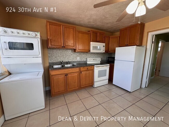 Foto del edificio - 924 30th Ave N