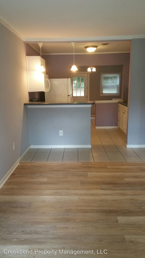 Foto del edificio - 4620 Oakwood Ave